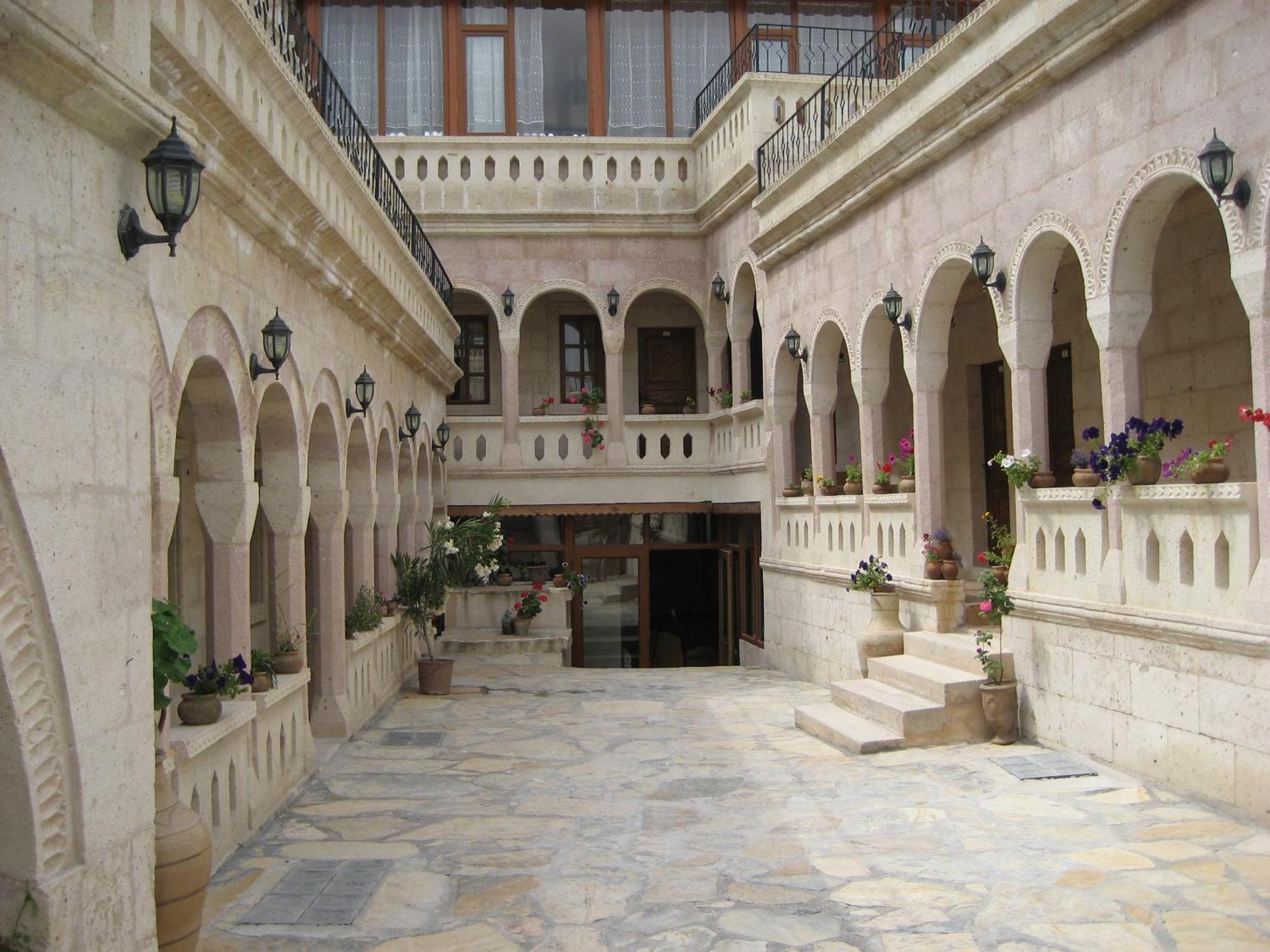 Nature Park Cave Hotel Гьореме Екстер'єр фото