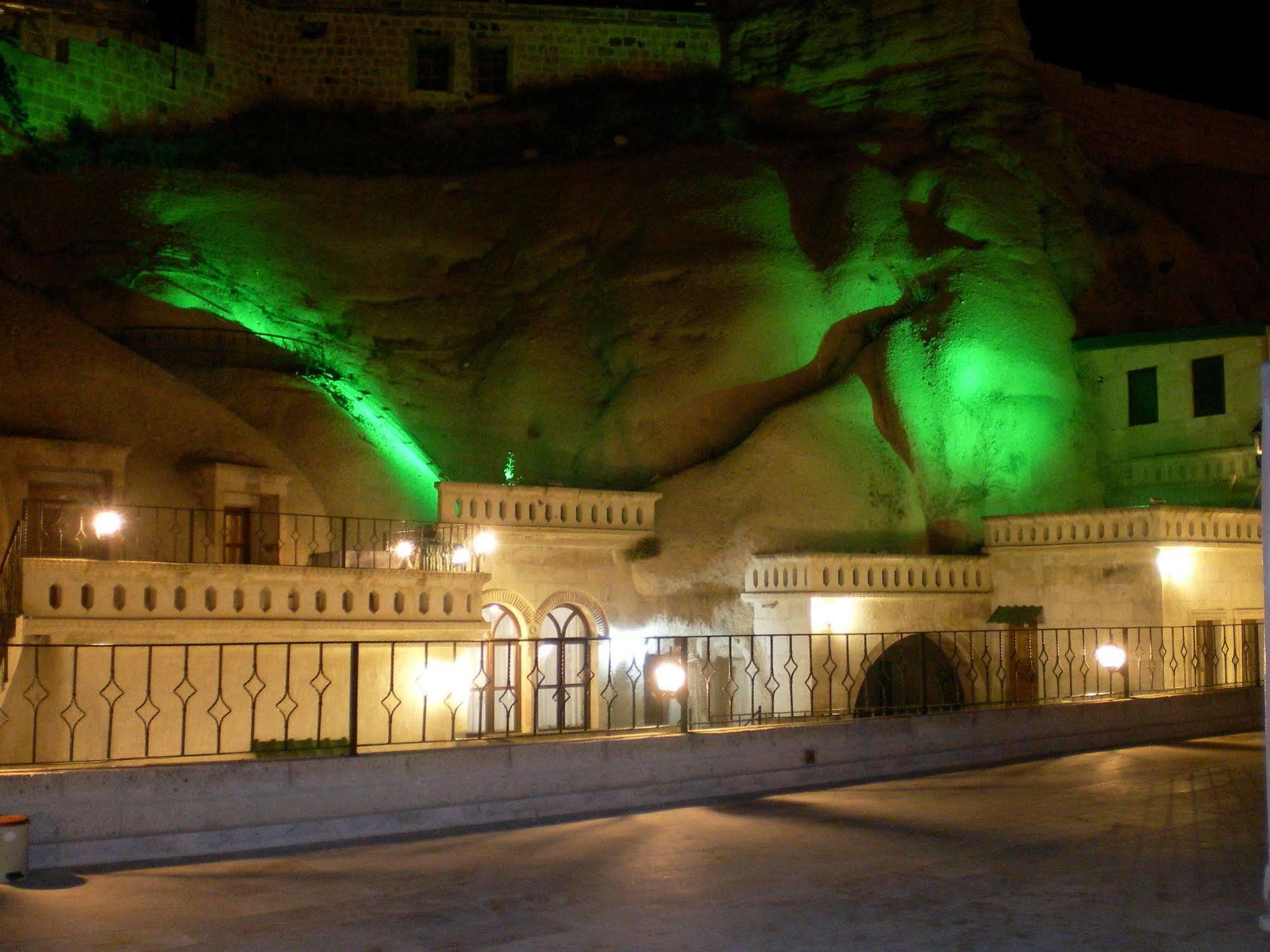 Nature Park Cave Hotel Гьореме Екстер'єр фото